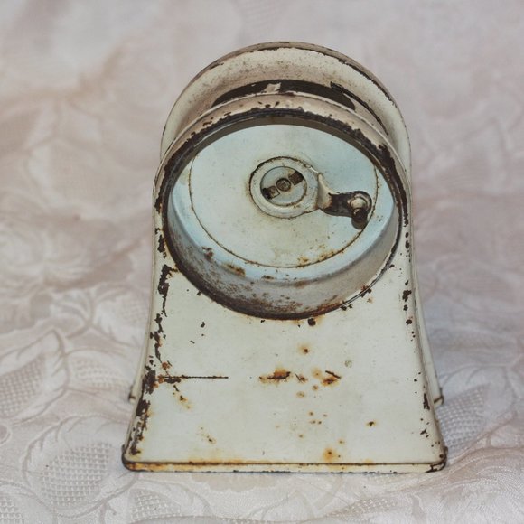 Vintage Four Coin Still Bank Piggy Metal Safe Nickel Dime Quarter Half - Picture 4 of 6